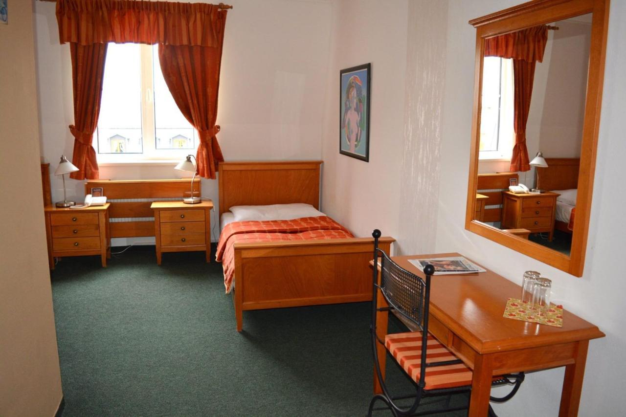 Kastiel Agatka Hotel Chorvatsky Grob Ngoại thất bức ảnh