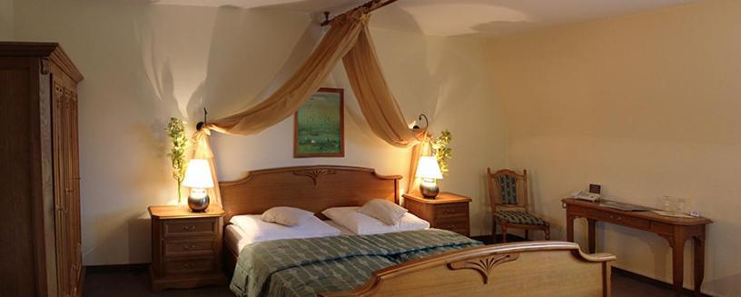 Kastiel Agatka Hotel Chorvatsky Grob Ngoại thất bức ảnh