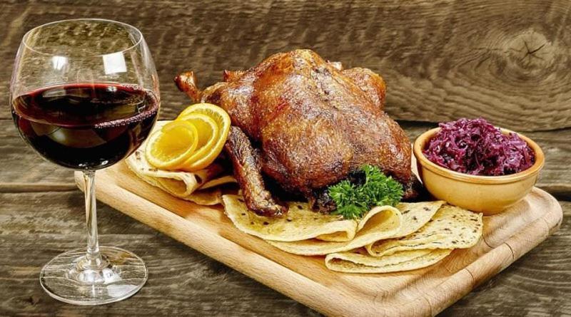 Kastiel Agatka Hotel Chorvatsky Grob Ngoại thất bức ảnh